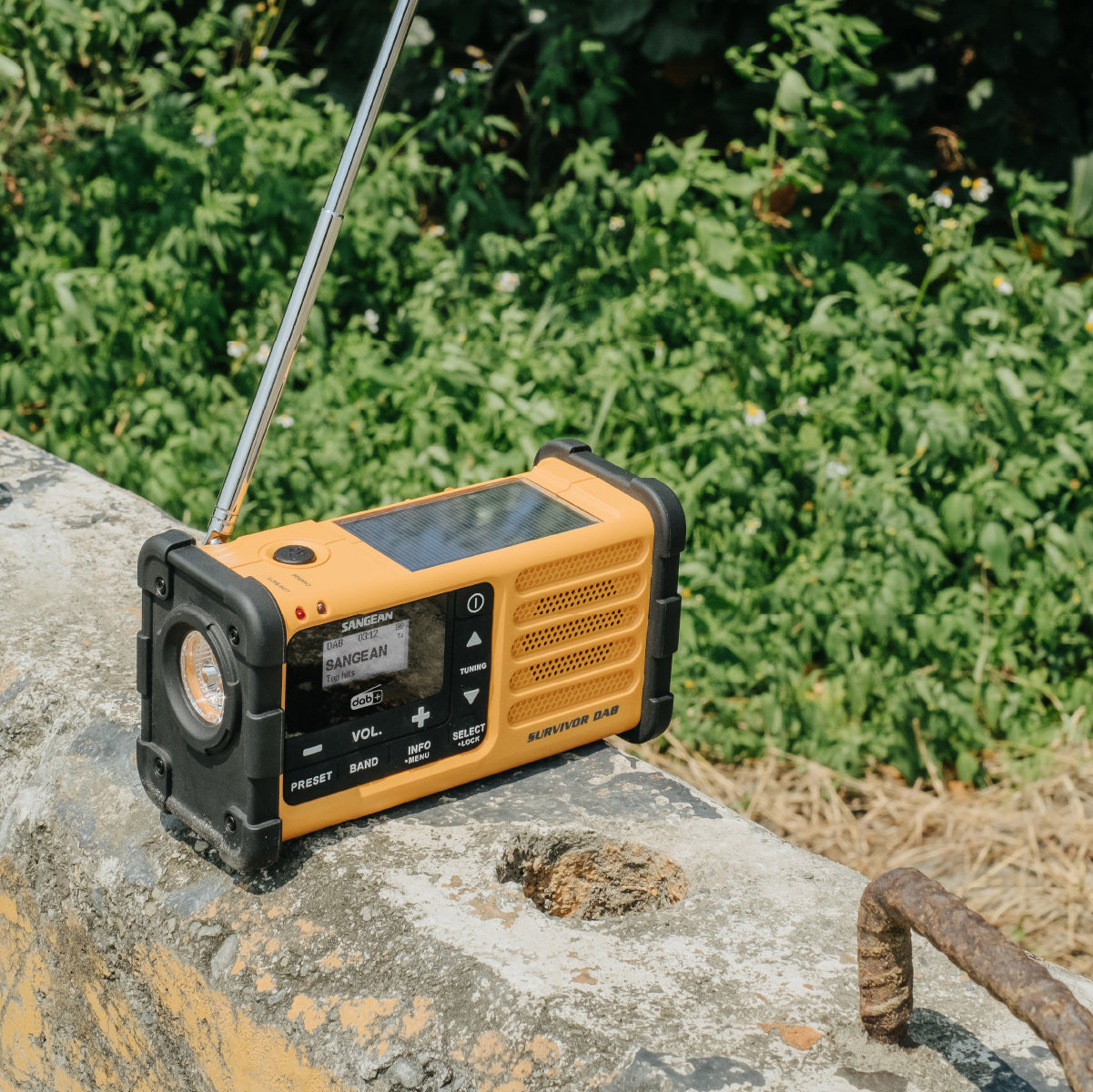 Sangean MR-88 Survivor DAB+Draagbare Noodradio